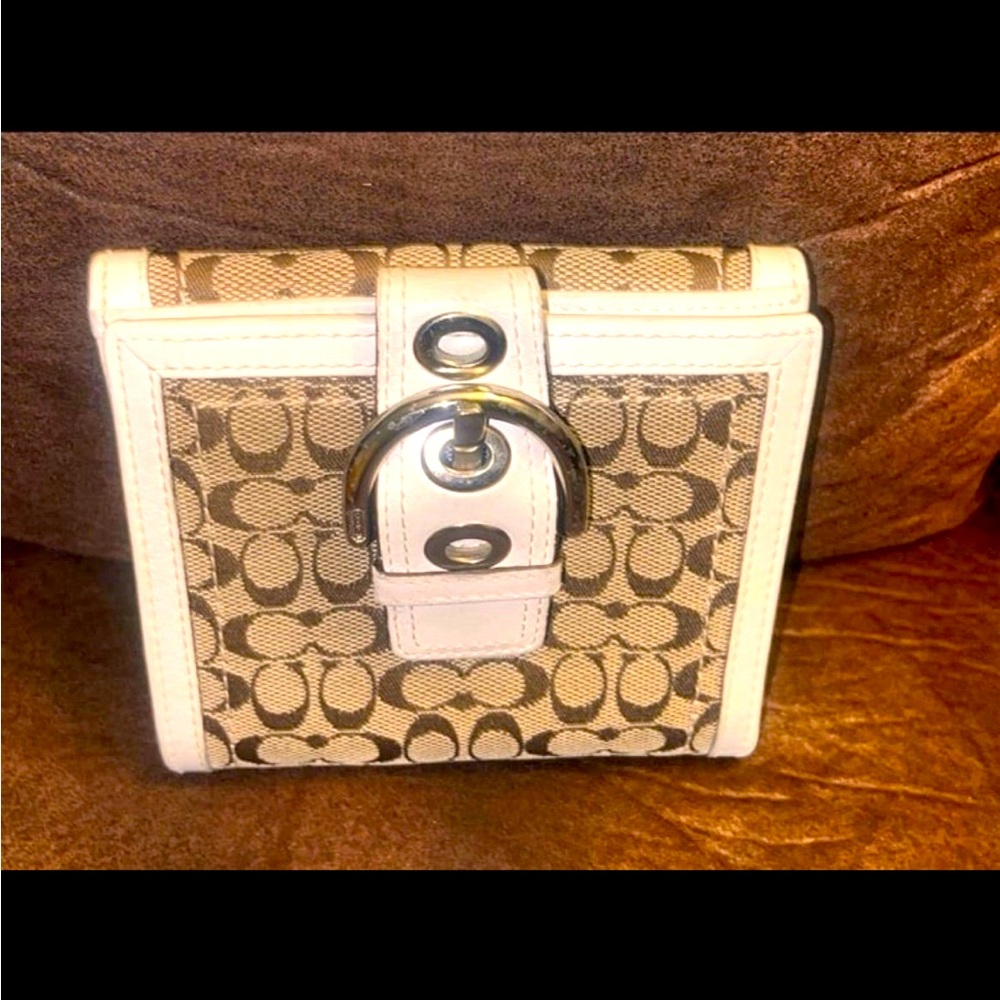 Coach SoHo  Signature Canvas Wallet - White